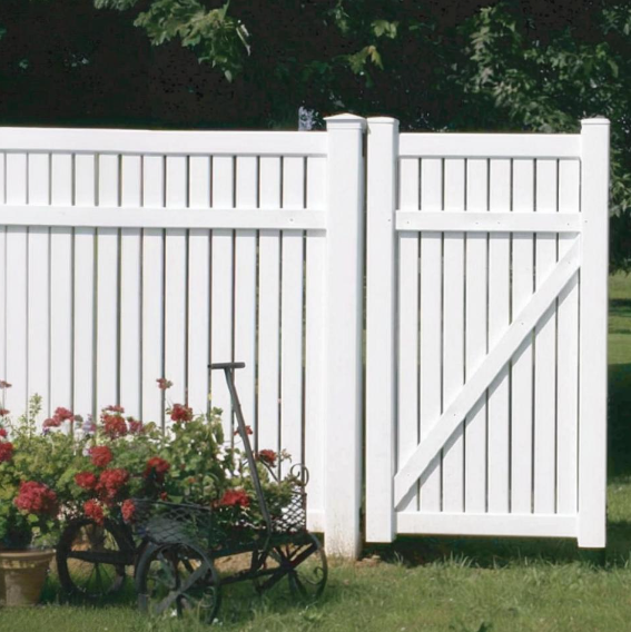 KMT102 Semi privacy vinyl fence 